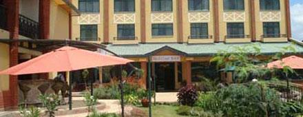    Red Court Hotel 